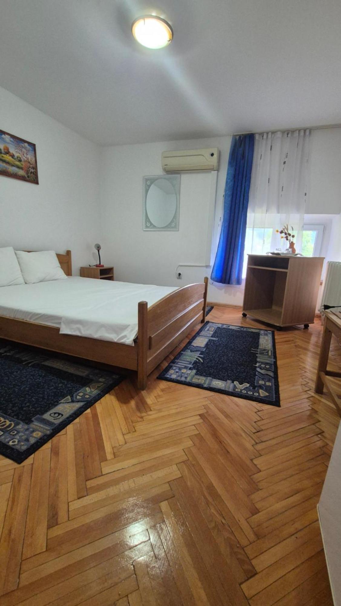 Vila Crinilor Călimăneşti 외부 사진